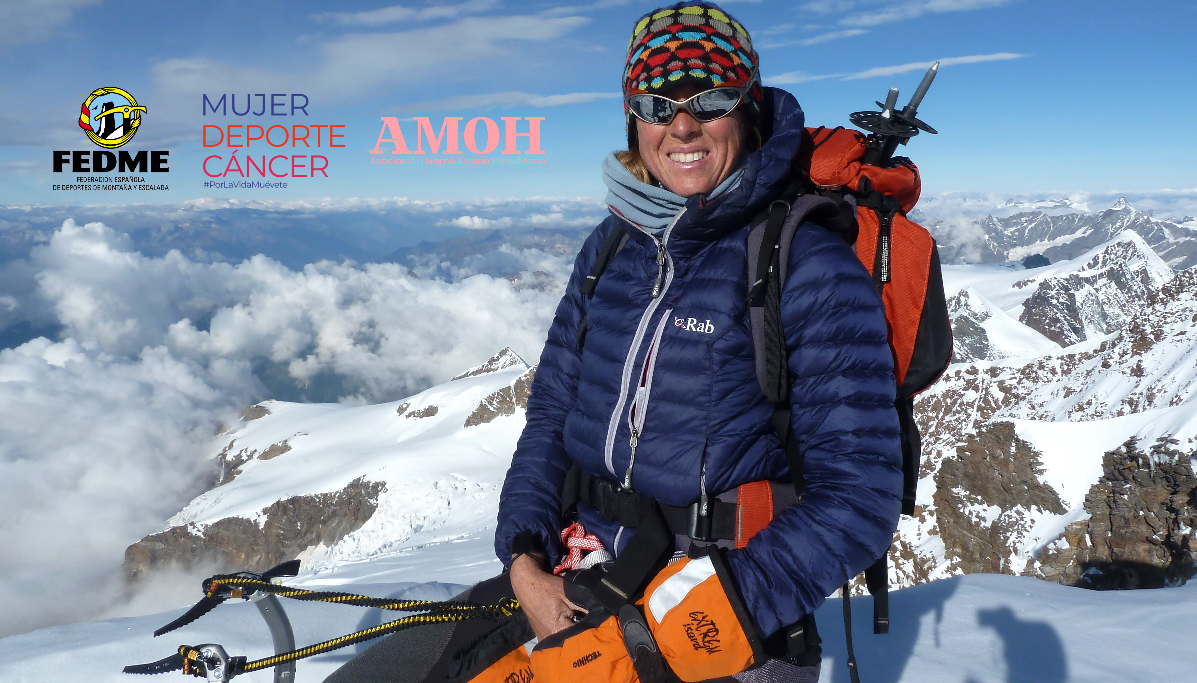 Una montañera: Sonia Regueriro, en la cima de una montaña nevada