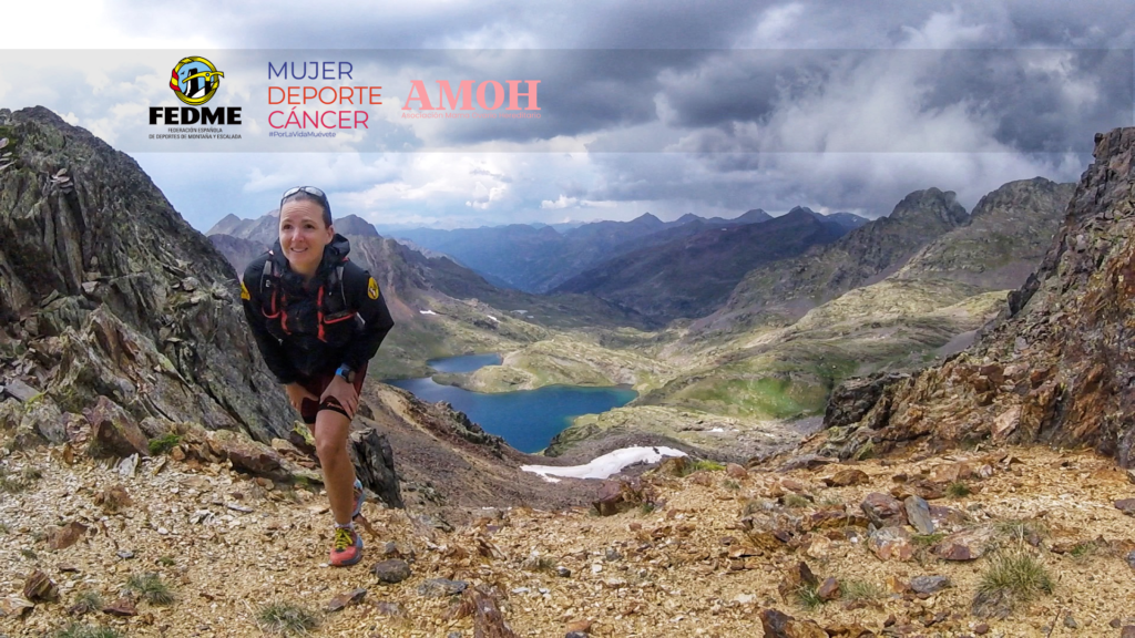 Raquel Castillo, aficionada a deportes de montaña corriendo por montaña